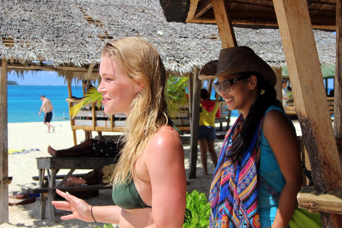 TVGlobetrotter's tweet photo. Tonight at 7pm on Sky 212 @AlexOuthwaite and Mel visit the islands of #Siargao, #Guyam, #Dako and the legendary Naked Island

#surfing https://t.co/jDWSMzetka