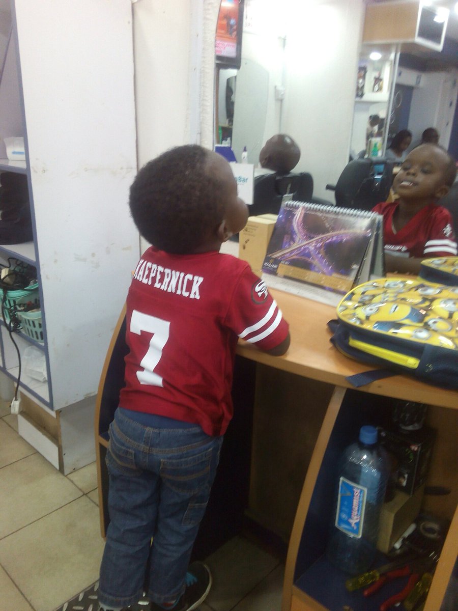 nyawizzy's tweet photo. #ShaveHour #TeamKaepernick (@ One Stop Barbers, Gilfilian House in Nairobi) https://t.co/rWMtQpnTzj https://t.co/ORvVZfK7vp