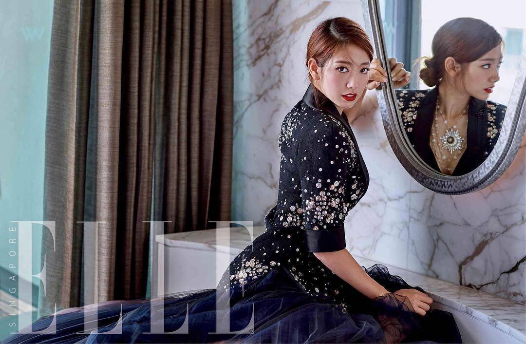 Ssinz2's tweet photo. #ELLE #ParkShinHye ❤️ https://t.co/bIQAMmkUCd