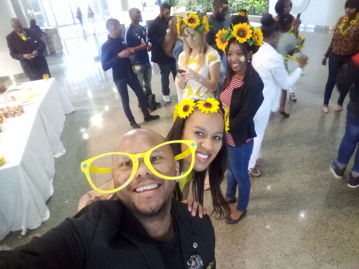 Malom_Tebogo's tweet image. How today looks like, welcoming spring #EY #SpringDay #EYCasualDay #CasualDay @EY_Africa @DorisMsibi