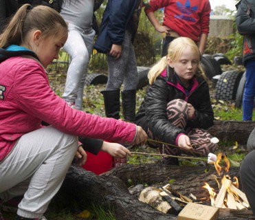 Leading schools place high value on residential experiences and outdoor learning. learningaway.org.uk/news/2017/work… @notdeadfish <a href="/NAHTnews/">NAHT</a>