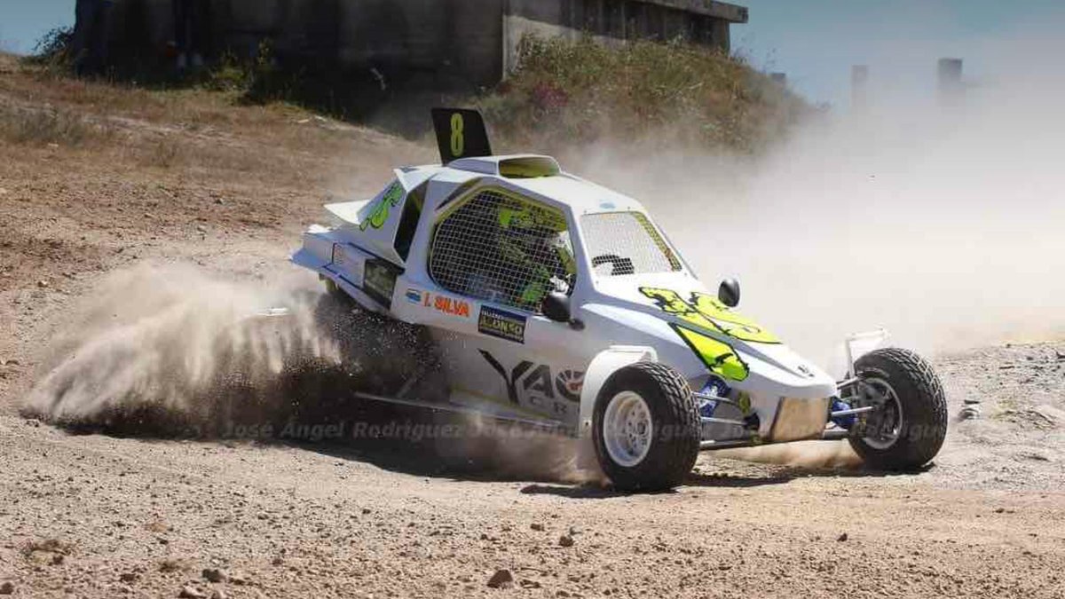 is_oficialteam's tweet photo. Nueva aventura💭!!! Rallycros Choqueiro 2017 🏁🏁🏁🚕💨💨 #iagosilva #vacañonteam @Ya_CarRacing https://t.co/o6jXBVRrhQ