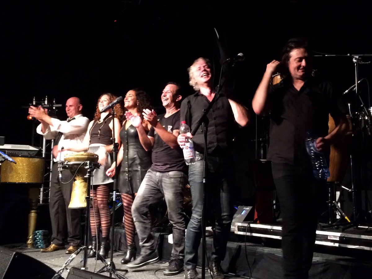 Precies een jaar geleden begon de clubtour van <a href="/Plussupportact/">PlusSupportAct</a> &amp; <a href="/Amhali/">Najib Amhali</a>, wat was dat leuk❤️ zoveel goede herinneringen aan😊