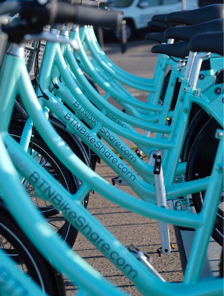 irvb's tweet photo. The @BTNBikeShare fairies have been sprinkling #lifebikes all over #brighton ready for the #bikeshare scheme launch today. #cycling https://t.co/IkxSzoSrYT