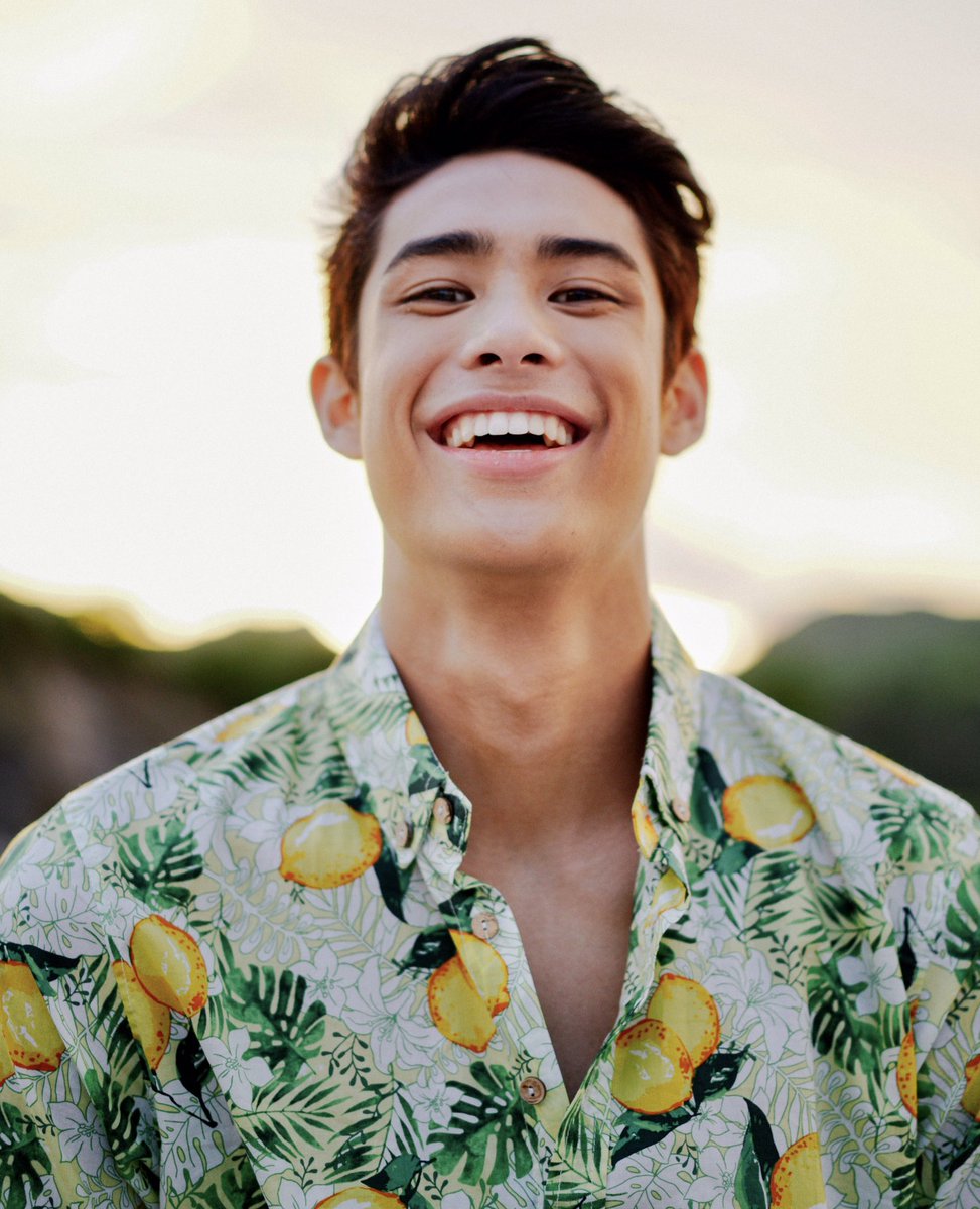 donnypangilinan's tweet photo. 300K SMILES TO YOU GUYS 😬 https://t.co/qwecdyKdMb