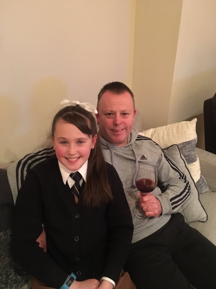 mulleymichael's tweet photo. One of my favourite weekends each year #fridaynighthomemadehamburgers #roastbeef #yorkshirepudding #mewahhomedelivery #ripperred #FATHERSDAY https://t.co/01fQLiPFt0