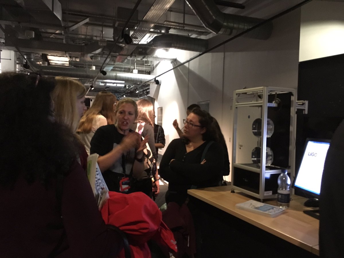 Emmanigma's tweet photo. Action shots of the @Listen2Universe team explaining all things #GravitationalWaves at #SMlates #MyTomorrow https://t.co/xGzF9Id9Fc