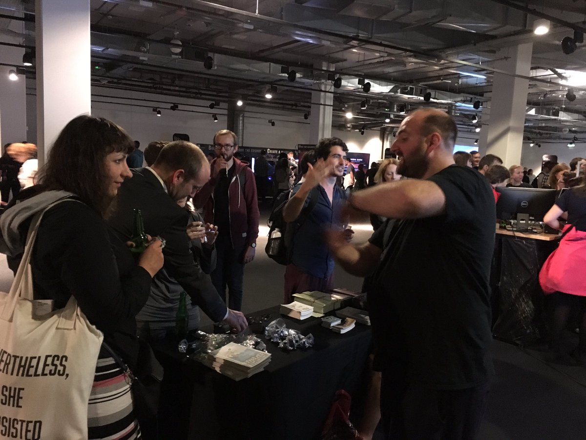 Emmanigma's tweet photo. Action shots of the @Listen2Universe team explaining all things #GravitationalWaves at #SMlates #MyTomorrow https://t.co/xGzF9Id9Fc