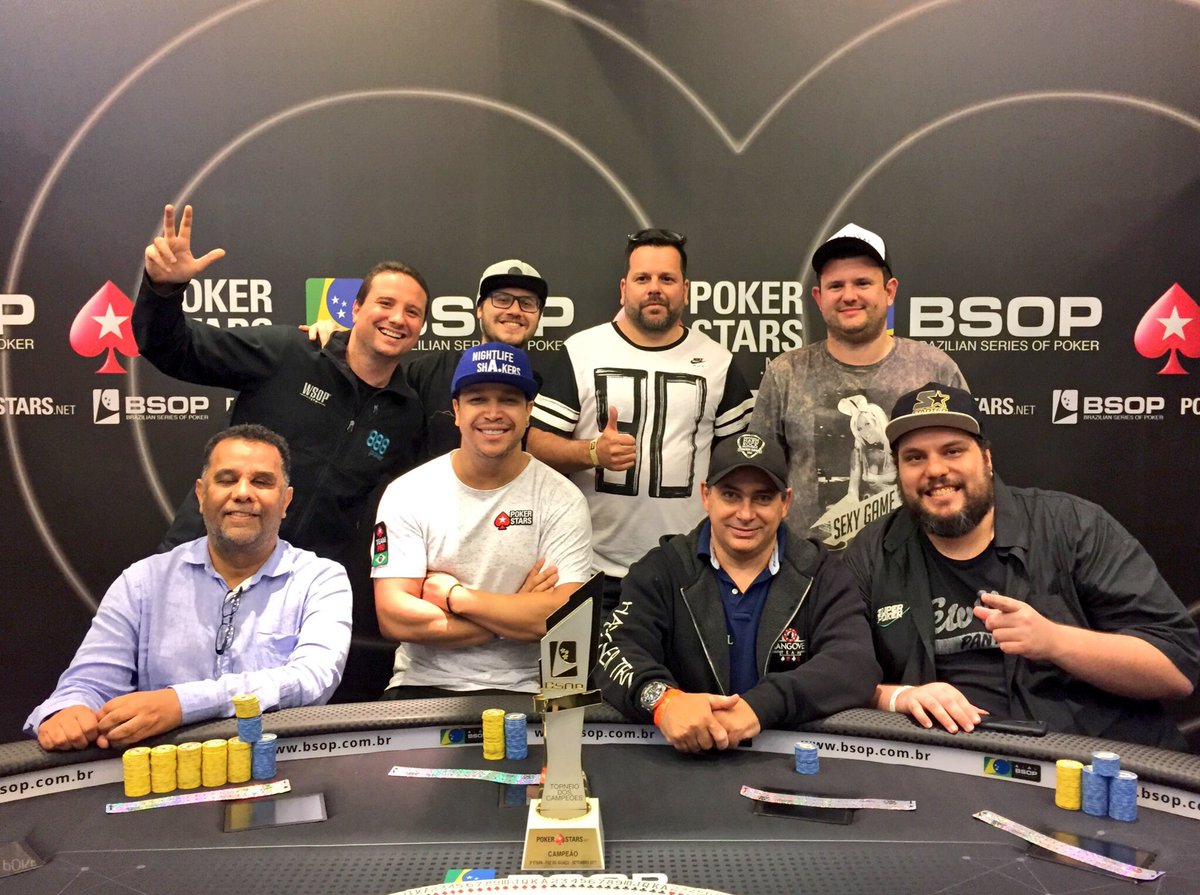 PokerStarsBR's tweet photo. Está formada a mesa final do Torneio dos Campeões do #BSOP100! Bom jogo a todos! 🍀👊🏆 https://t.co/Guwn9zjfFX