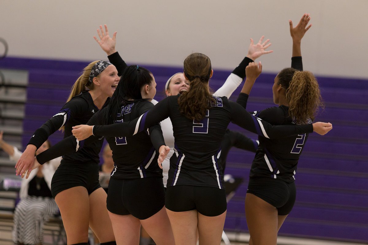 JJCWOLVESVB's tweet photo. Keep working wolves!!   #JJCVB https://t.co/EHMhnt32ZC
