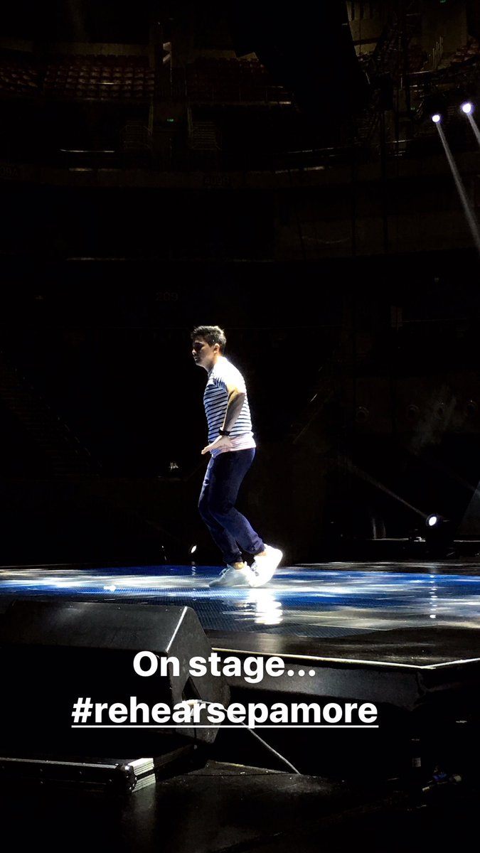 On stage... Rehearse pa more...