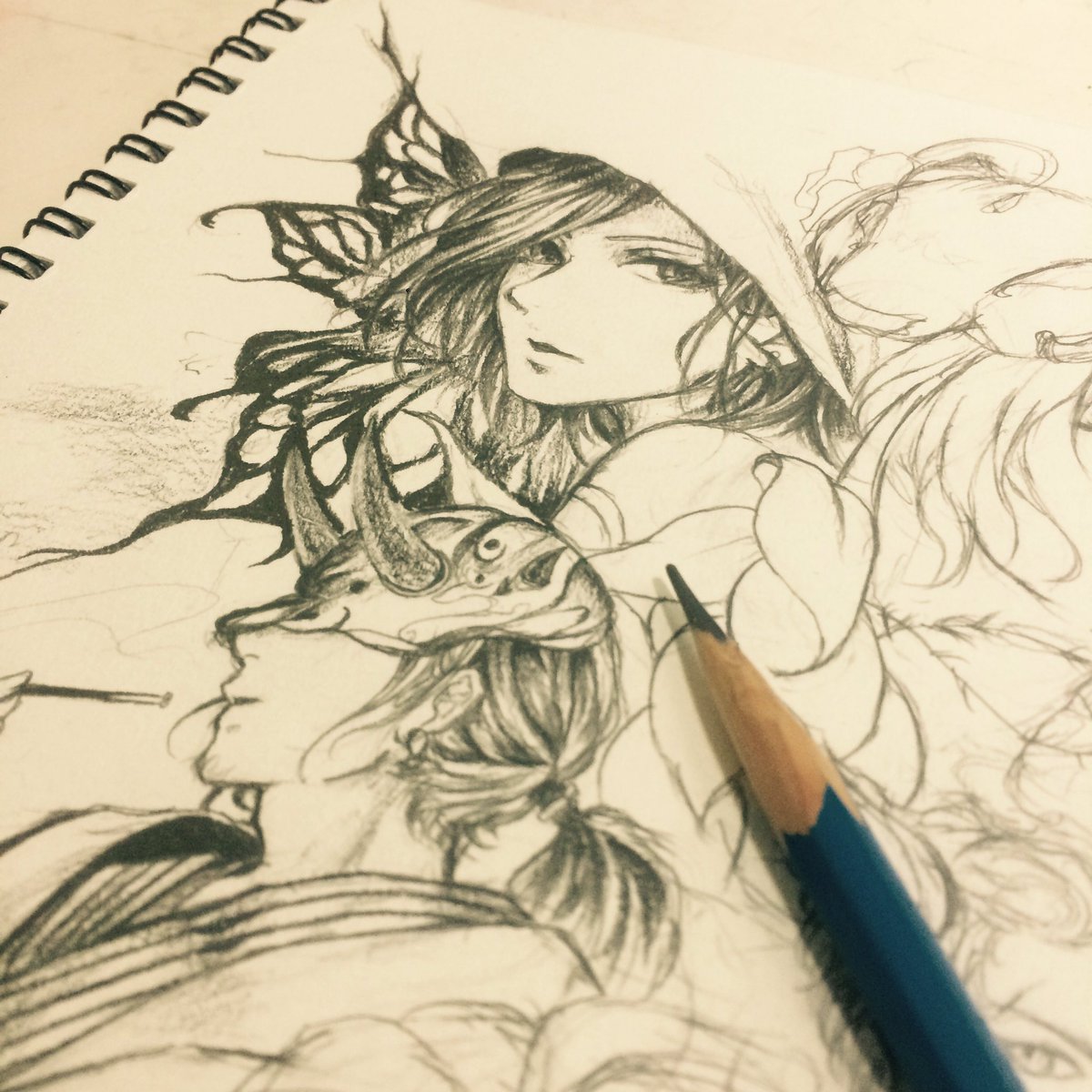 もちろんアナログのお絵描きも好きだよー🤤🌸✏️ 