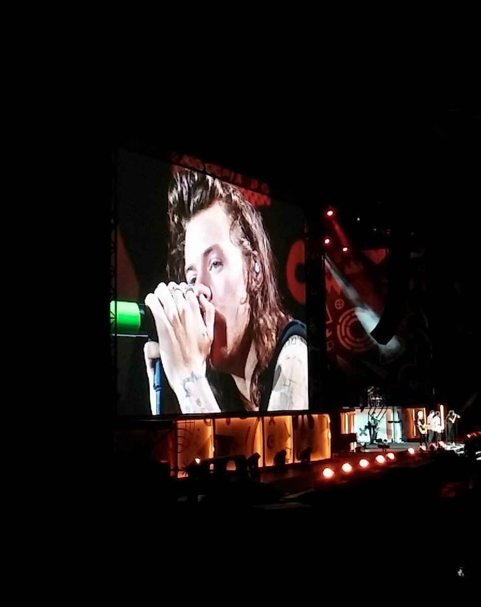 yrdelicatepov's tweet photo. otra philly you were incredible. two years https://t.co/3OjbnNFGyQ
