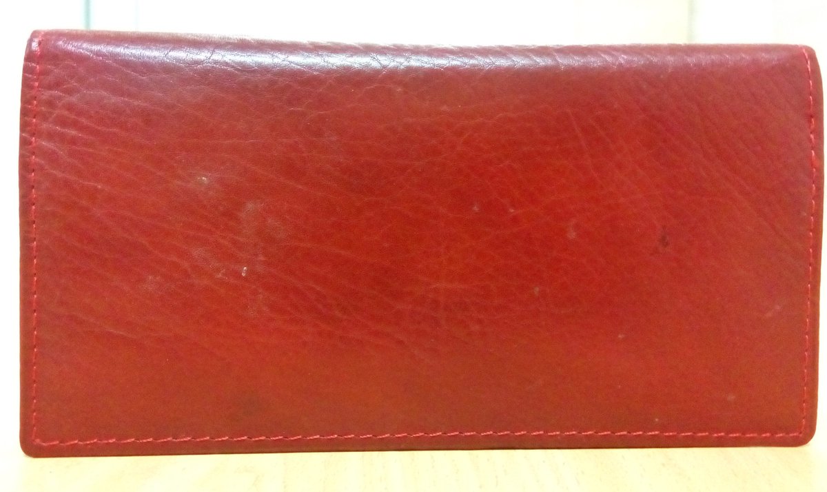 GreenLifeCo1's tweet photo. Dompet Kulit (4) terbuat dari #KulitSapi #KualitasPremium #HandMade #HandyCraf #Bantul #Yogyakarta #HijauLestari
Harga Rp. 385.000,_ https://t.co/TTHtXofKCx