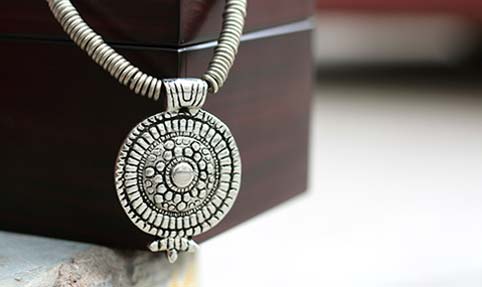 PlaceSales's tweet photo. Like and share!

#beautiful #necklace #bracelet https://t.co/UVd4CbtEFz https://t.co/zihAgWC8k1