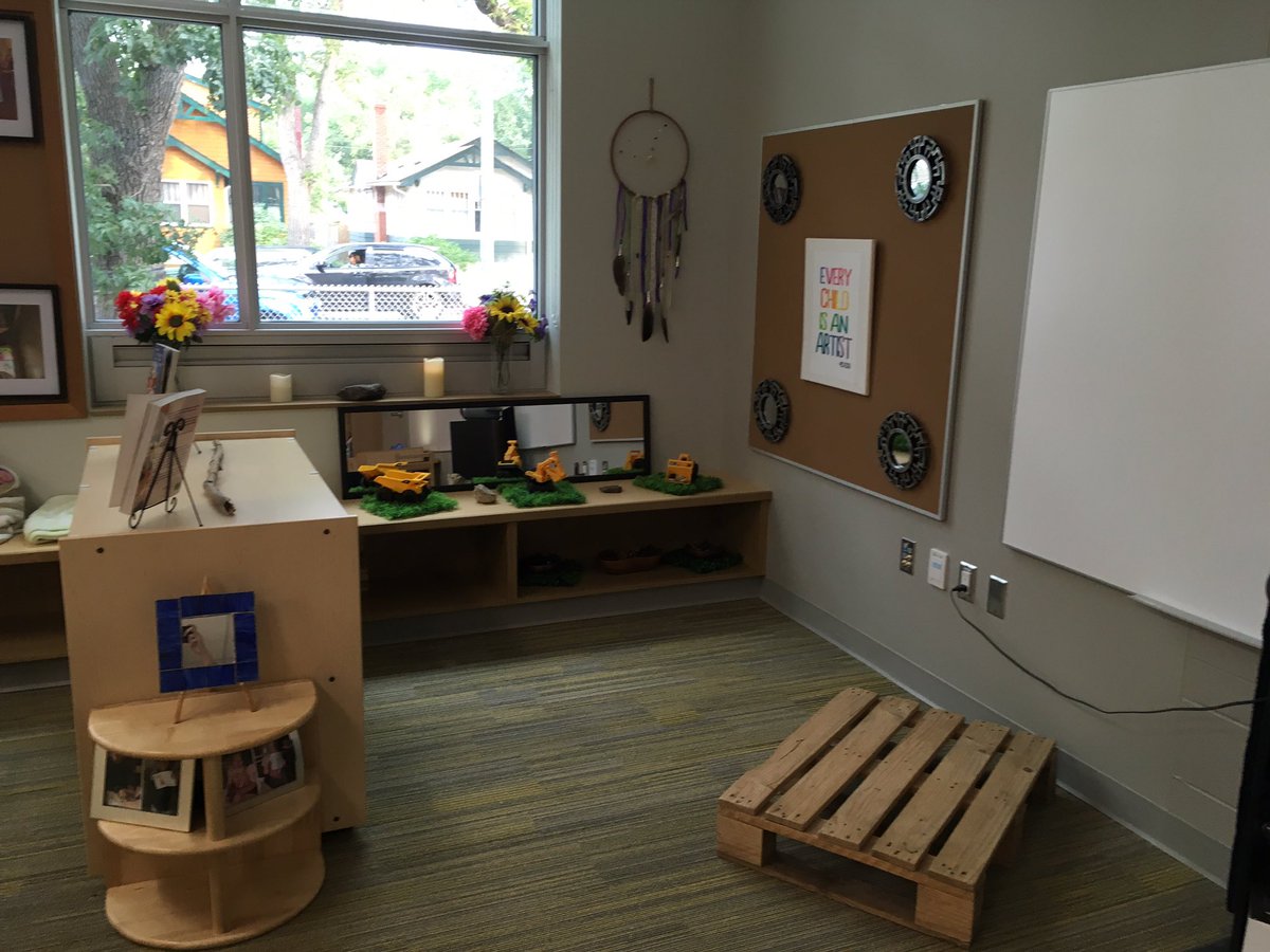 NagelKari's tweet photo. Glad to be home and sharing my new Prek space with the @Connaughtcomets students tonight! #backpacknight #beautifulnewschool #amazingyear https://t.co/lK62OAdjaE
