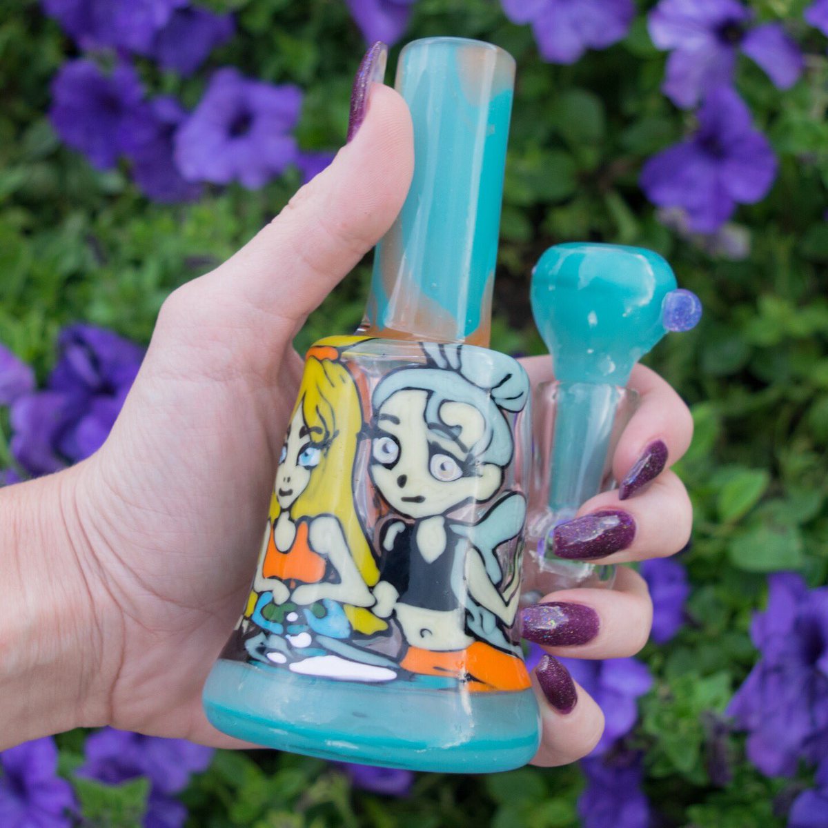 missmaryjaneco's tweet photo. Letβs sesh gerrls!π―ππ¨ Shop our line of custom tubes by #windstarglass on https://t.co/8AHBVJHTBi!β¨ #missmaryjanegirls #missmaryjaneco https://t.co/KUcK0VbDeY