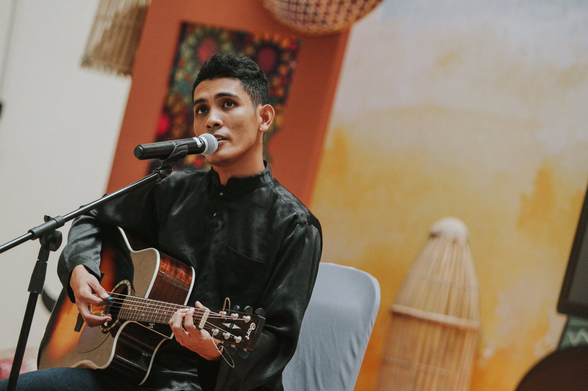 celciusstudio77's tweet photo. Yesterday events #PuisiMerdeka , @rajanazrinshah . Thanks for #Terbanglah . https://t.co/HKWltMBQH7