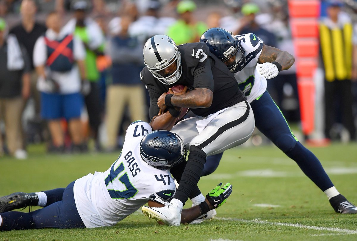 fox13seattle's tweet photo. Austin Davis leads game-winning drive as Seahawks beat Raiders, 17-13. https://t.co/o8KOwf9c0t https://t.co/fiasdviOSQ