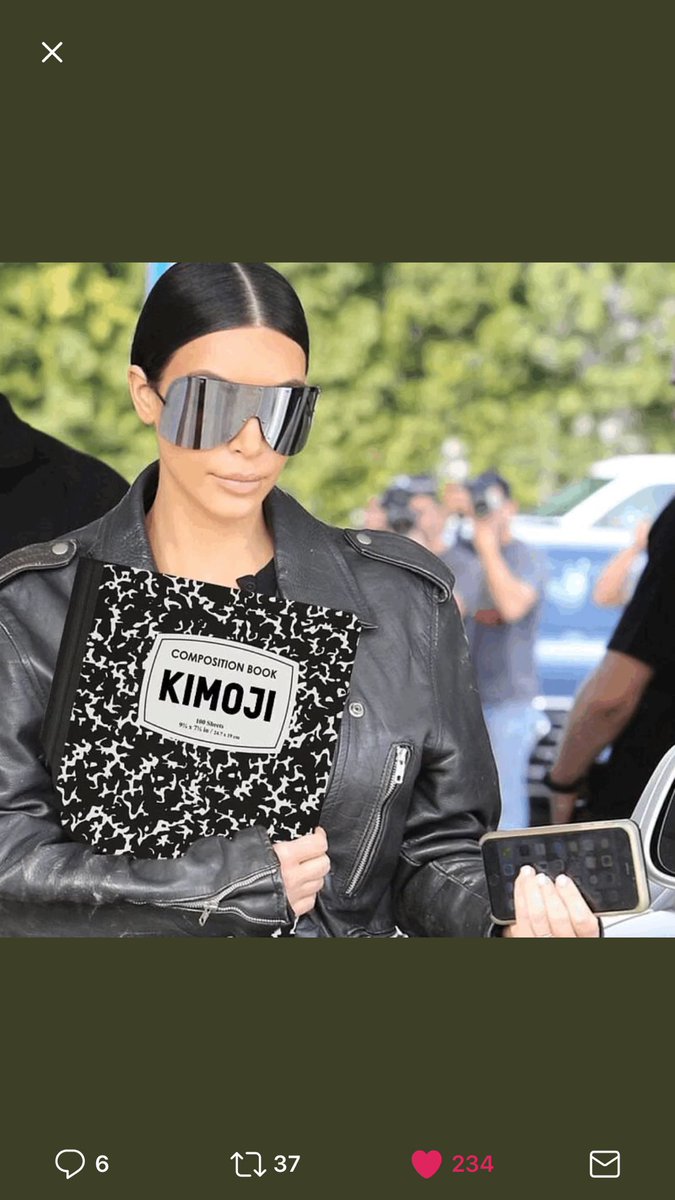 JasmineRasco's tweet photo. https://t.co/1YIrCHHHUZ. #KimKardashian #jrazzcollection #perversesunglasses 😎😎😎 #KIMOJIdrop https://t.co/WtsohZRcCl