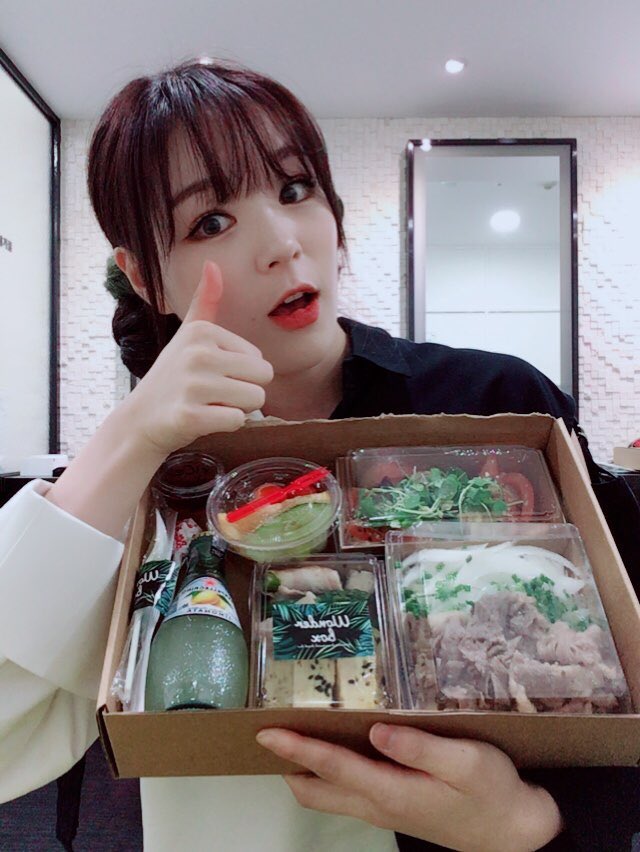RGP_KR_official's tweet photo. 푸짐한 리얼걸프로젝트 막방 기념 도시락!!!
너무너무 감사하고 잘 먹었습니다ㅜㅜ감동♡ https://t.co/ahIC3LWWxS