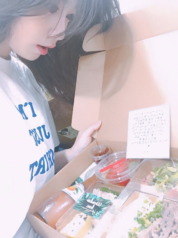 RGP_KR_official's tweet photo. 푸짐한 리얼걸프로젝트 막방 기념 도시락!!!
너무너무 감사하고 잘 먹었습니다ㅜㅜ감동♡ https://t.co/ahIC3LWWxS