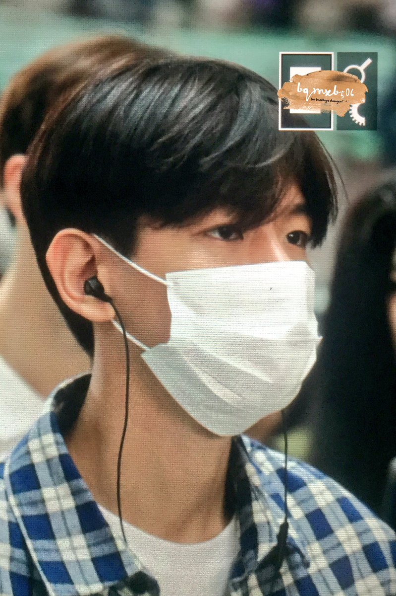 B506bhqx's tweet photo. 170901 인천공항 출국 #Baekhyun #백현 เดินทางปลอดภัยน้าแบคฮยอนอา 😚💙 https://t.co/7P4isJ6mvc