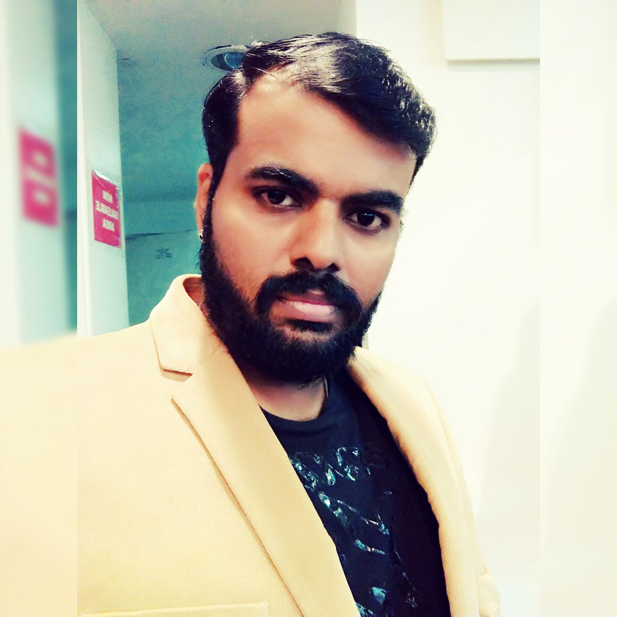 rajesh_kesavan's tweet image. #NewProfilePic