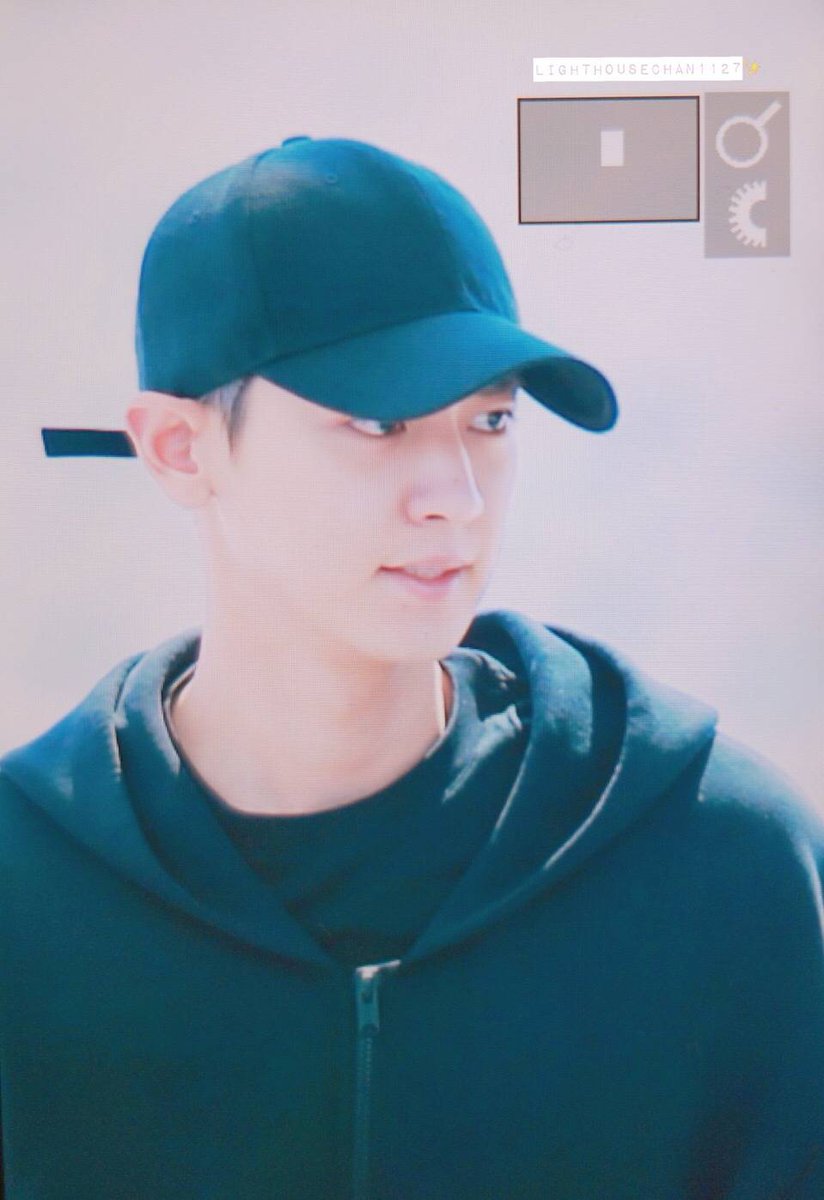 ChanHomeTH's tweet photo. [PREVIEW] 170901 ชานยอล เที่ยงวันนี้ ที่สนามบินอินชอน จะเดินทางไปอินโดนีเซียเพื่อร่วมแสดง Music Bank in JAKARTA 2 ก.ย
Cr.LighthouseChan1127 https://t.co/gP28rImbiN