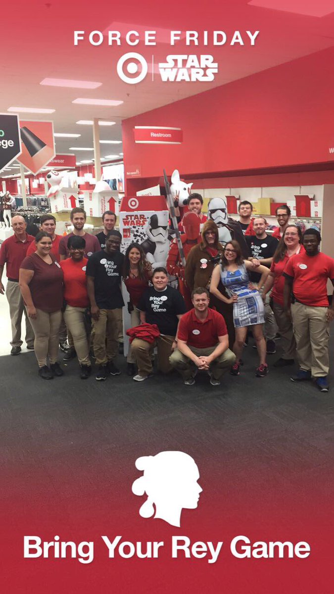 mcj2m2's tweet photo. Your Kirkwood Target team on #ForceFriday T1279 guests enjoying their night. #ShareTheForce #BringYourReyGame @jamaal_edwards @A_Leigh_ https://t.co/EVjsDT5Tz6