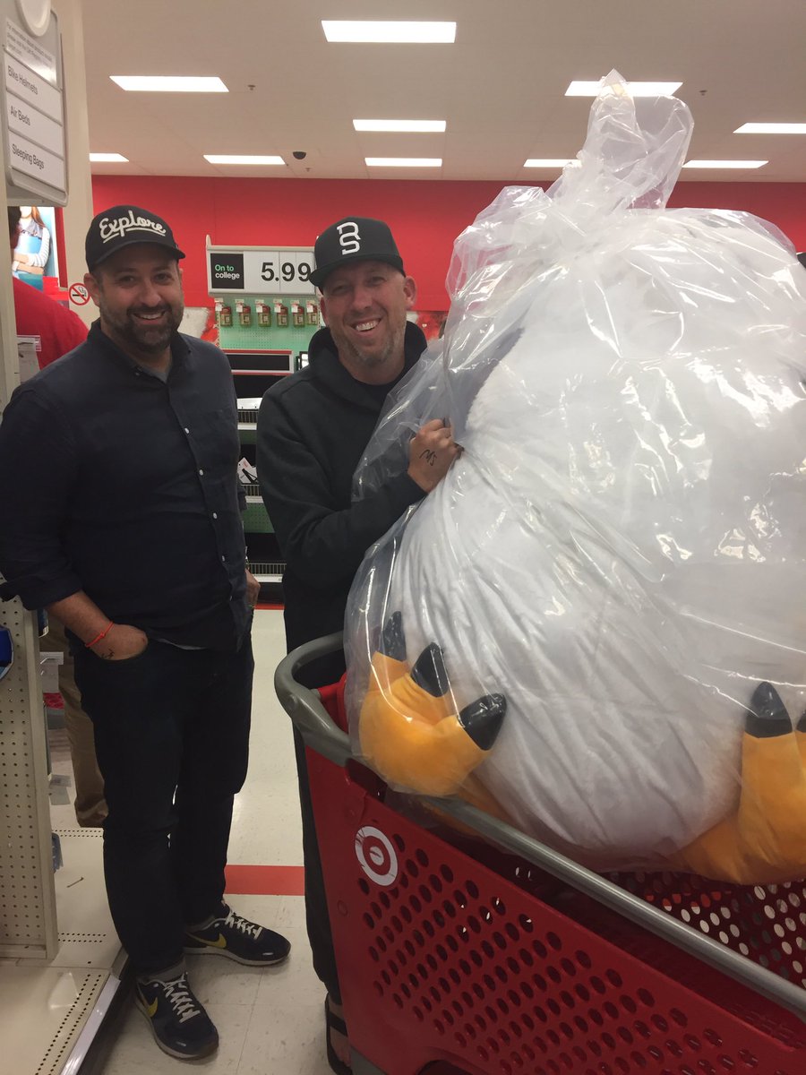 Your Kirkwood Target team on #ForceFriday T1279 guests enjoying their night. #ShareTheForce #BringYourReyGame <a href="/jamaal_edwards/">Jamaal Edwards</a> <a href="/A_Leigh_/">AV</a>