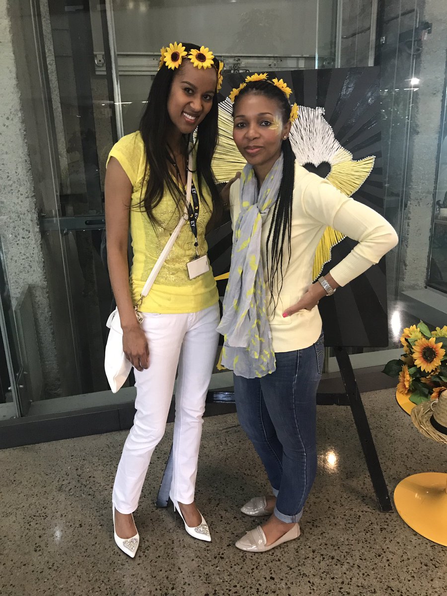 DorisMsibi's tweet image. #EYCasualDay
