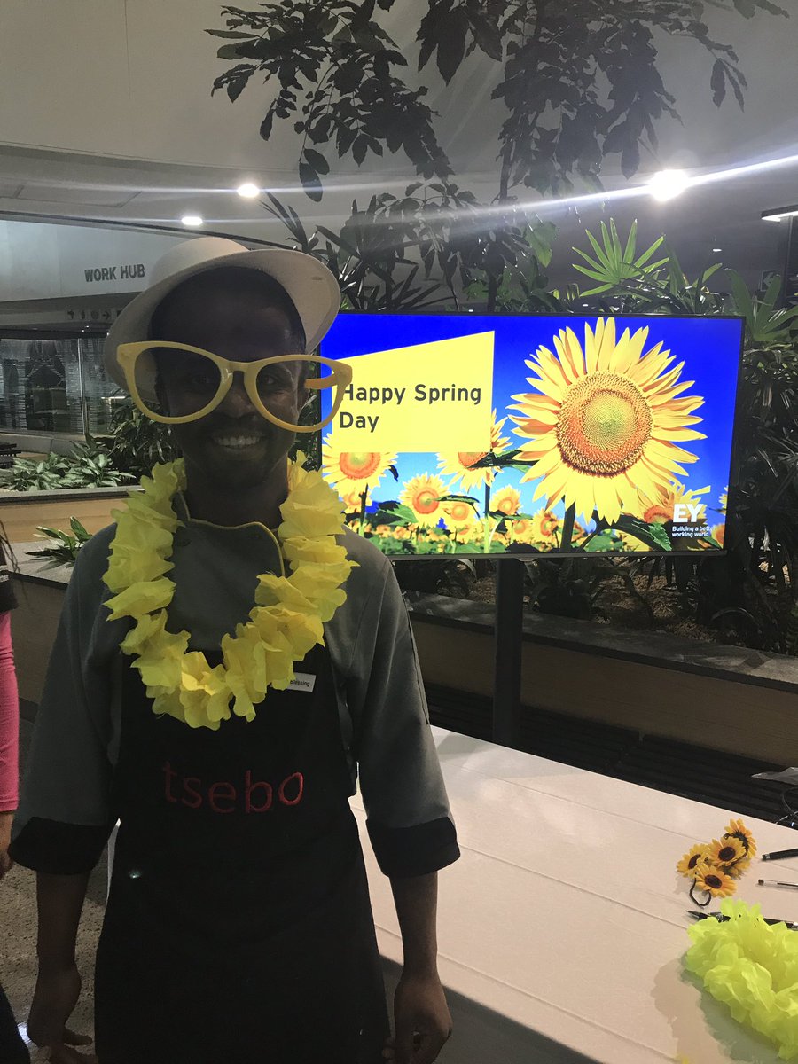 DorisMsibi's tweet image. #EYCasualDay