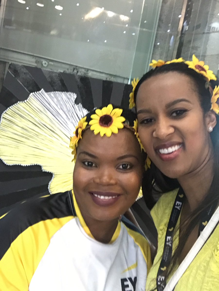 DorisMsibi's tweet image. #EYCasualDay
