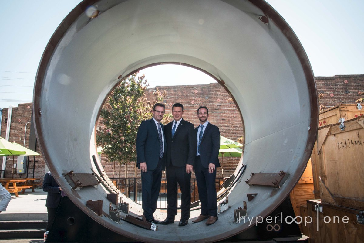 EstonianGovt's tweet image. 6 minute #Hyperloop between Tallinn-Helsinki? Letter of intent was signed with @HyperloopOne &amp;amp; a future full of possibilities has opened.