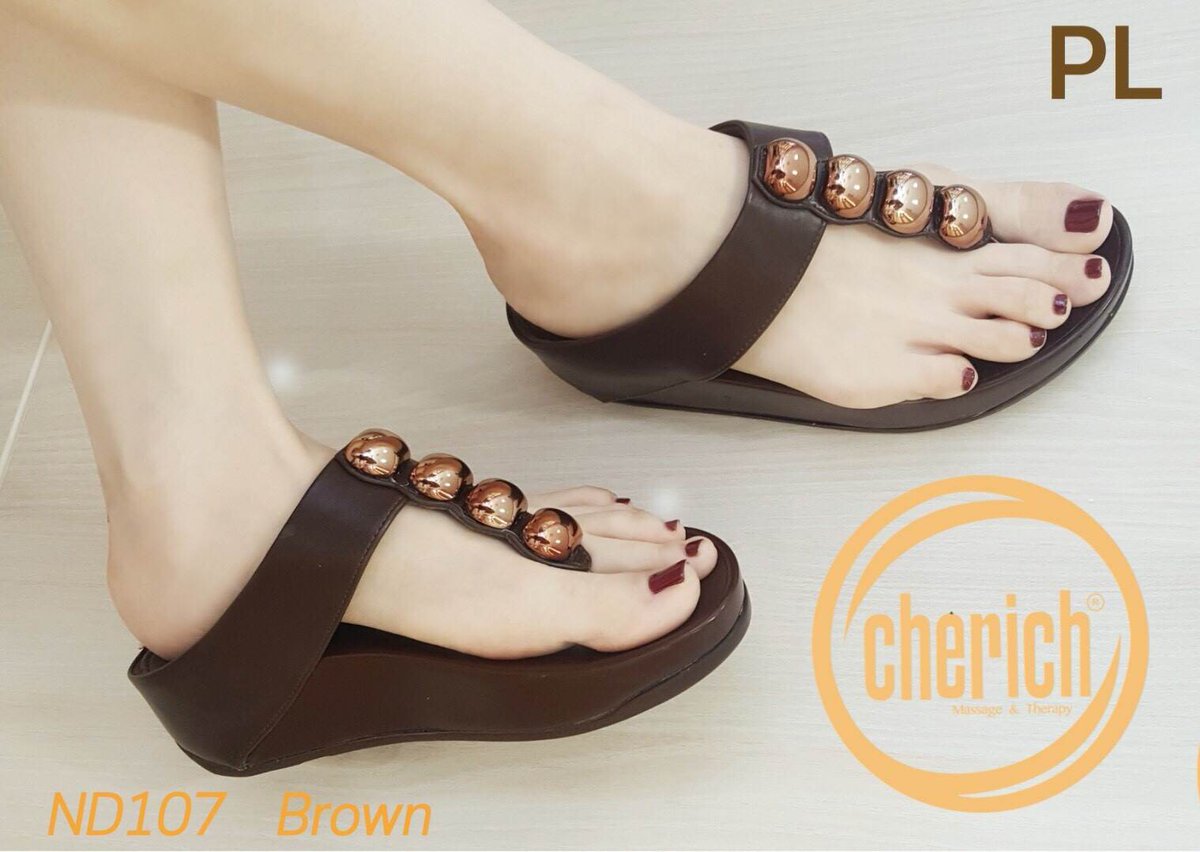 AumzaaL's tweet photo. #Cherich งานสวย วัศดุดีมาก 650 บาท #รองเท้าแฟชั่น #รองเท้าแตะ #fitflopthailand #พร้อมส่ง #รองเท้าแบรนด์ #howtoperpect #ถูกและดี #ถูกบอกต่อ https://t.co/HlXMwLLWeR