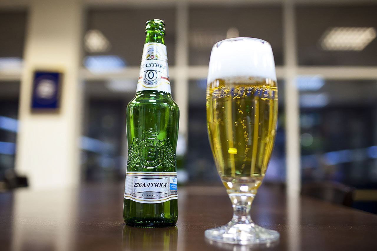 DInqAr8XkAEyche.jpg:large