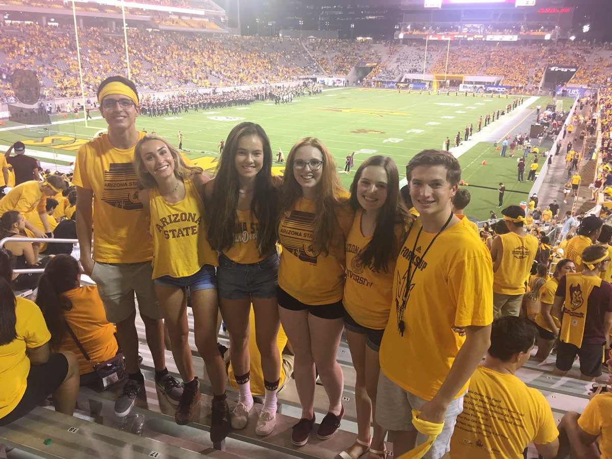 _mcmoney99's tweet photo. First game of the season ✔️ https://t.co/aSHrwyB1gF