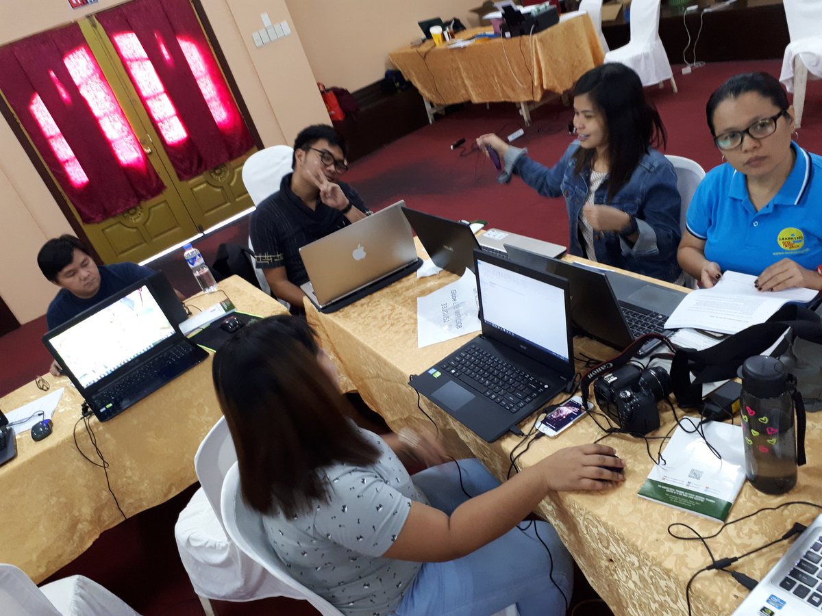 josereyalo's tweet photo. And it's a wrap. 
Great job everyone. 
👈😎👉
#drupal4ATI #atiinspire https://t.co/syFcL6tWjG