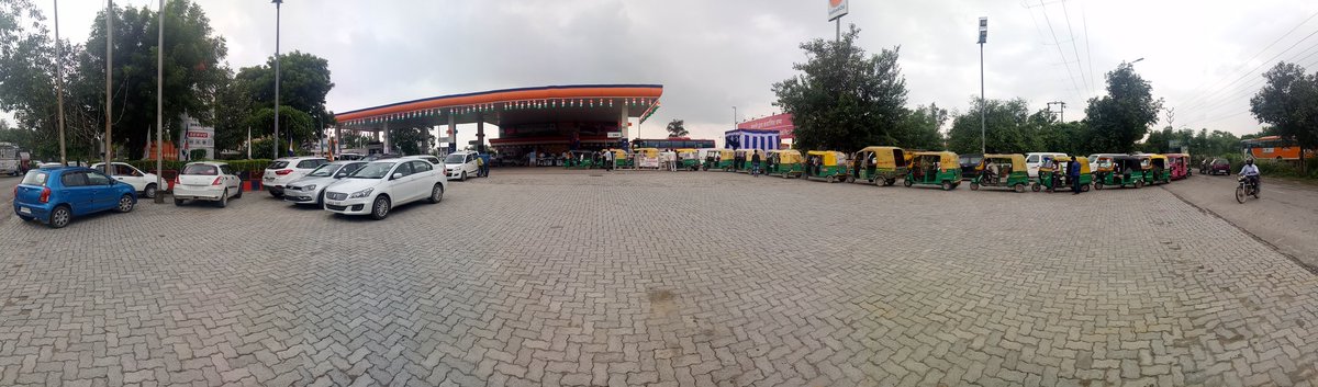 iocl_noida_do's tweet photo. JRO Greater Noida on Indian Oil Day https://t.co/oTeBTeHiH8