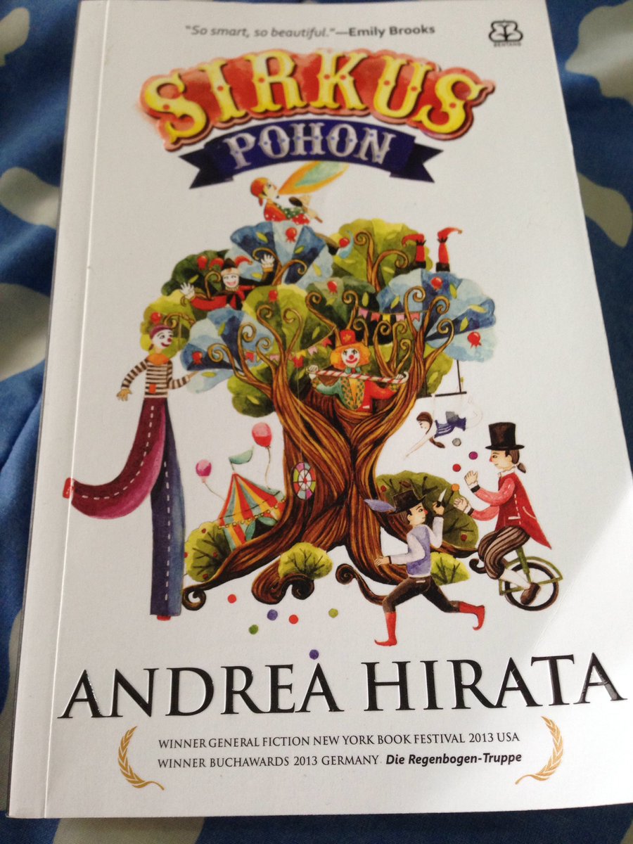 sandra_devy's tweet photo. #OneBookOneWeek 👓📖 https://t.co/0hbtqQWoF0