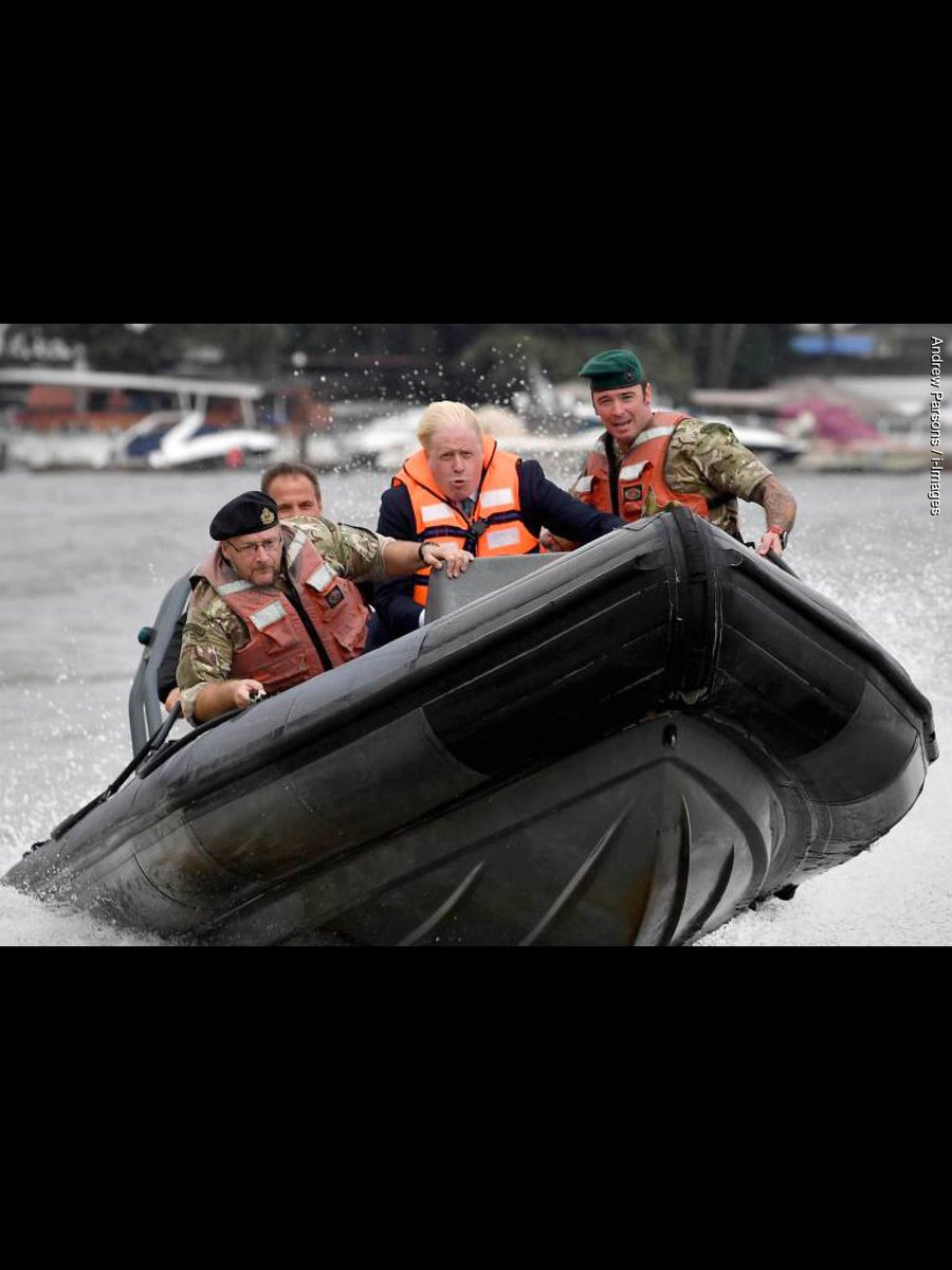 malcmac120's tweet photo. The James Bond movies have really taken it out of Daniel Craig...#earlymiddleage @TheTwoMikes https://t.co/nOLpQ3BT2G