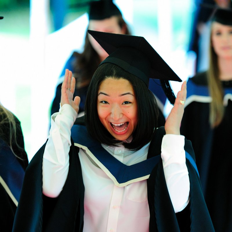 oxford_brookes's tweet photo. Congratulations to all our students who are graduating today and tomorrow! We wish you every success for your futures. ๐ #BrookesGrad2017 https://t.co/95RIovThCF