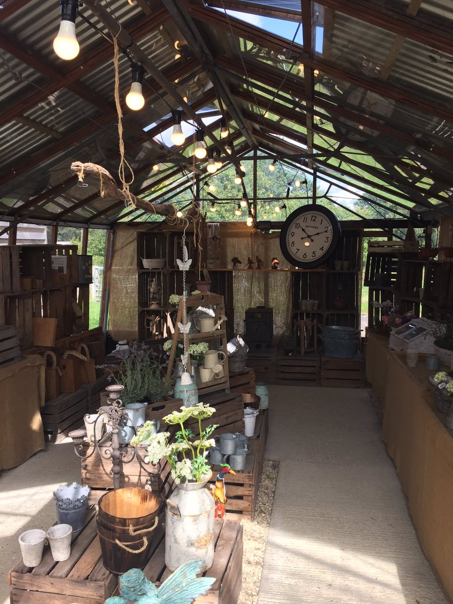 pitman_rachael's tweet photo. Lovely meeting at Rosie Leas at Setley Ridge yesterday. So many lovely bits I need to go back for photos and a little retail therapy. https://t.co/yAYsWnf1yW