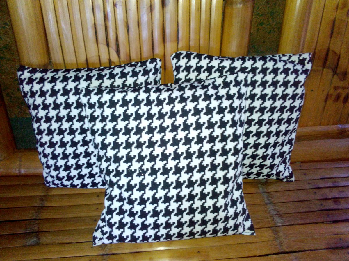 mokzjm's tweet photo. #recyclying101
From thrash to throw pillow https://t.co/dTYFIEPjmz
