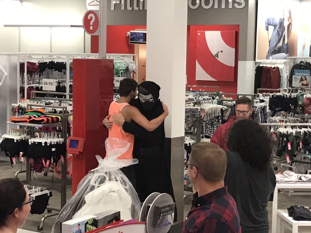 <a href="/rlomtg12/">Robert Lombardi</a> <a href="/CamilleGroark/">Camille Groark</a> <a href="/nicoleneubauer3/">Nicole Neubauer</a> @TLJoe1108 Not sure if this guest was more excited to win the raffle or hug Kylo Ren #NotDarthVader #LearnedThatTonight #StarWarsNewb #SorryRob