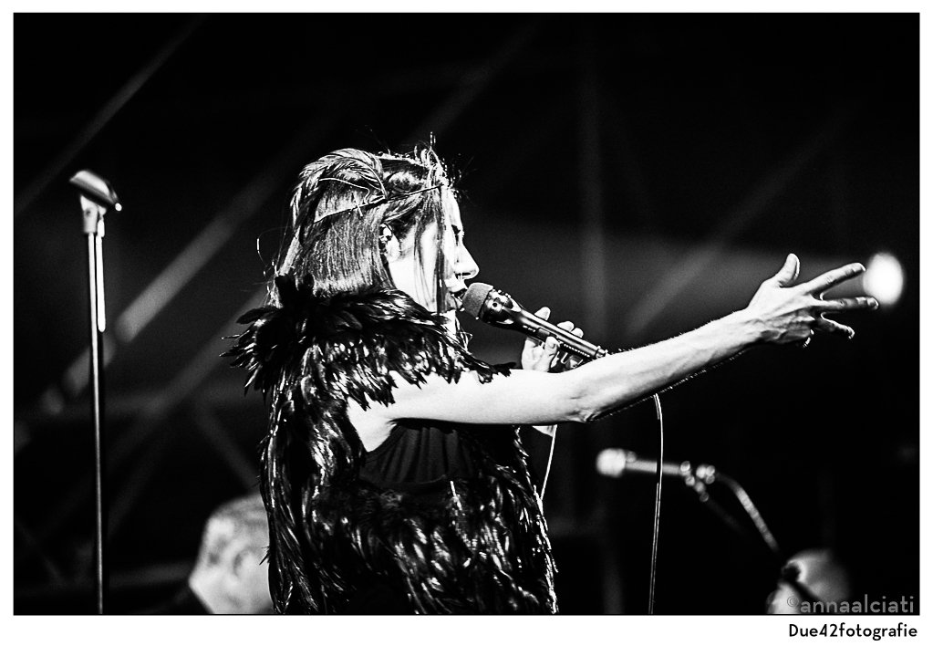 TODAYSfestival's tweet photo. Remember @PJHarveyUK at #TODAYS17 - Torino. 25 aug. https://t.co/5cS2PcwgHz