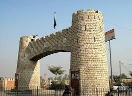 IamAbdullahPAK's tweet photo. Who is here who dont know about this place? yes this is Bab e Peshawar #ThankYouGoZest https://t.co/AouwItxG1r