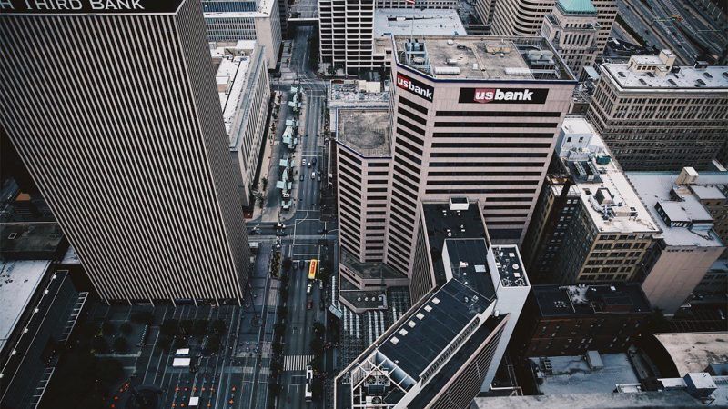 WealthTab's tweet image. How does an inability to perform tasks online affect the in-person experience at retail locations?
 buff.ly/2gmodT0