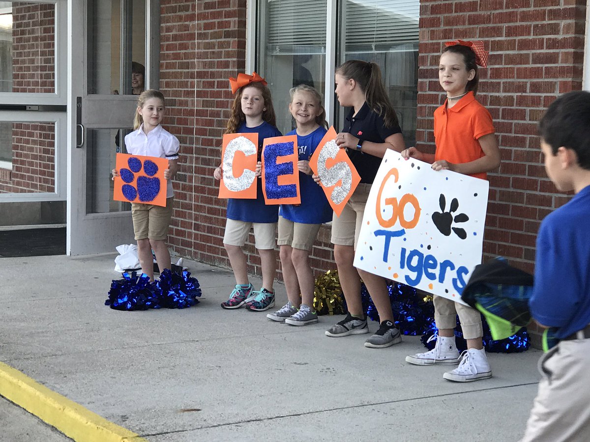 CESTigerTeam's tweet photo. Spirit Fridays at CES #PositiveContagiousEnergy https://t.co/wukzfSh2j1